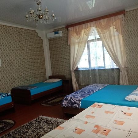 Guesthouse At Oleg'S Zolotoy Bereg Gudauta Bagian luar foto
